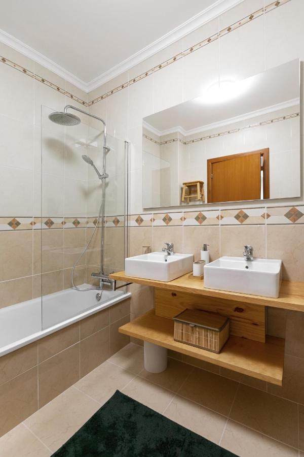 Ferienwohnung Nazare Modern Flat Exterior foto